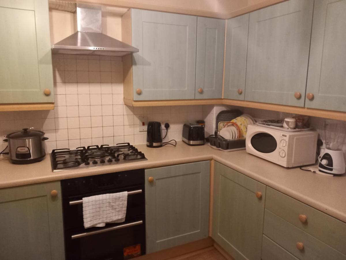 Lovely Shared 3 Bed Home Near The Thames Thamesmead  Buitenkant foto